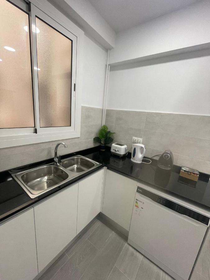 Family-Friendly Home In Central Barcelona 4Bdr Exteriör bild