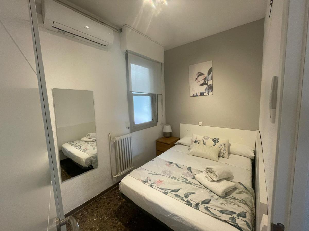 Family-Friendly Home In Central Barcelona 4Bdr Exteriör bild