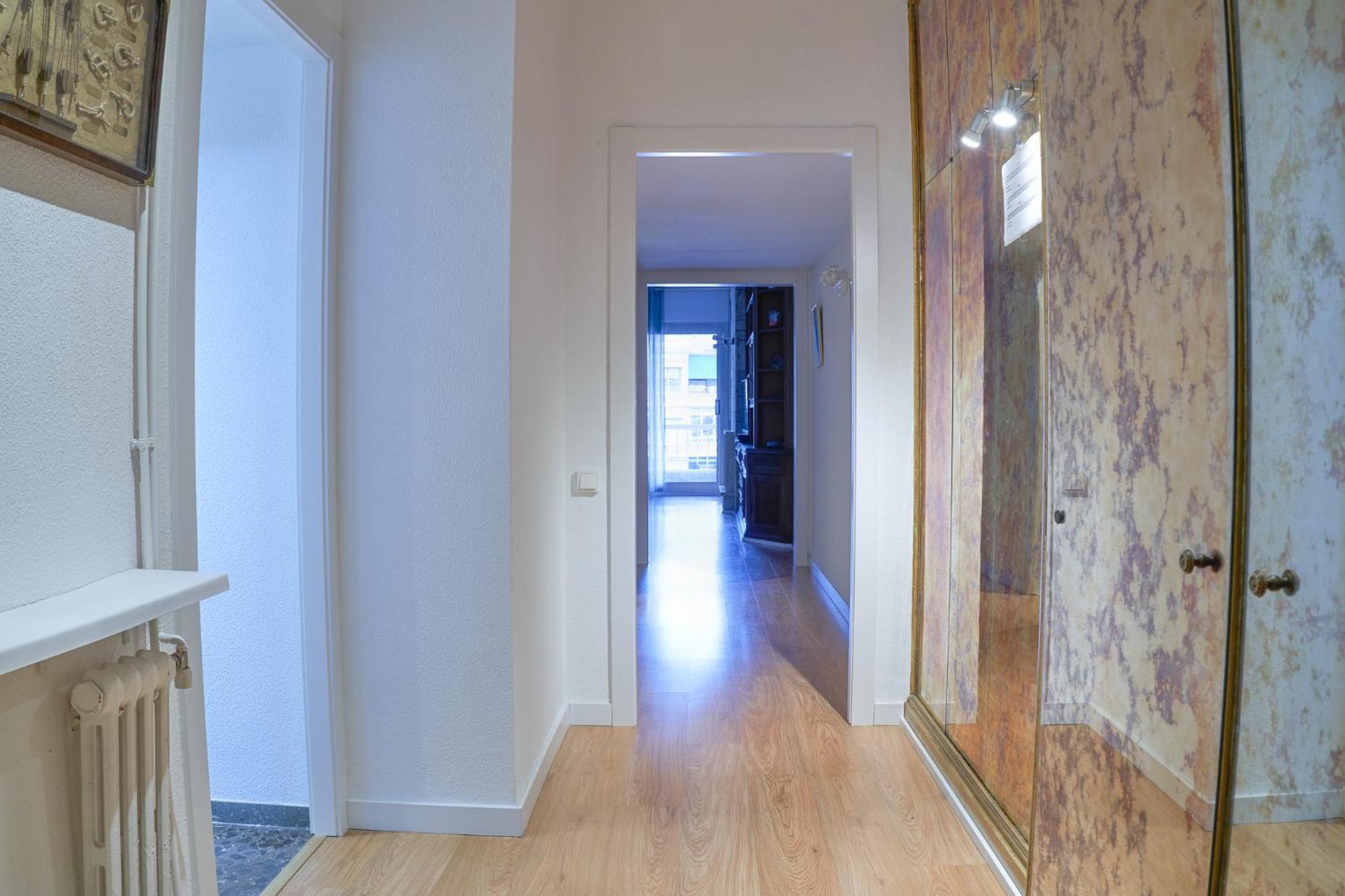 Family-Friendly Home In Central Barcelona 4Bdr Exteriör bild